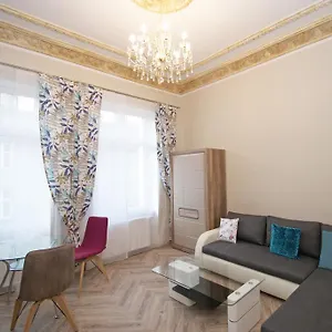 Mikubo Apartament